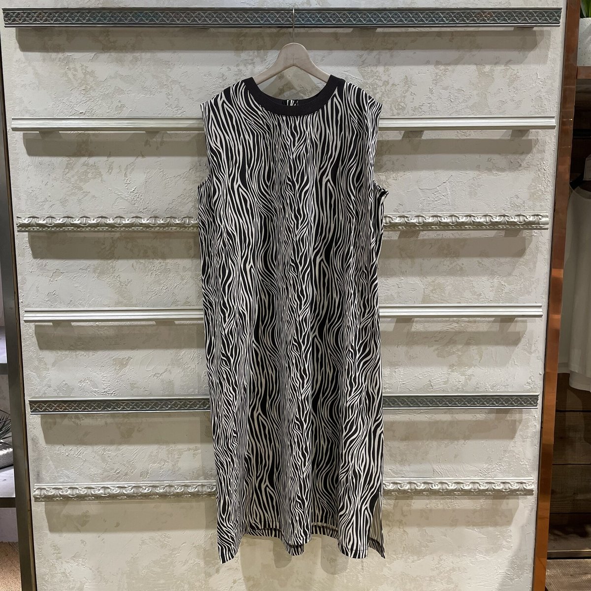 Plage DAY UPPER HIGHTS REY【新品、タグ付き】ワンピース Plage DAY UPPER HIGHTS REY【新品、タグ付き】ワンピース