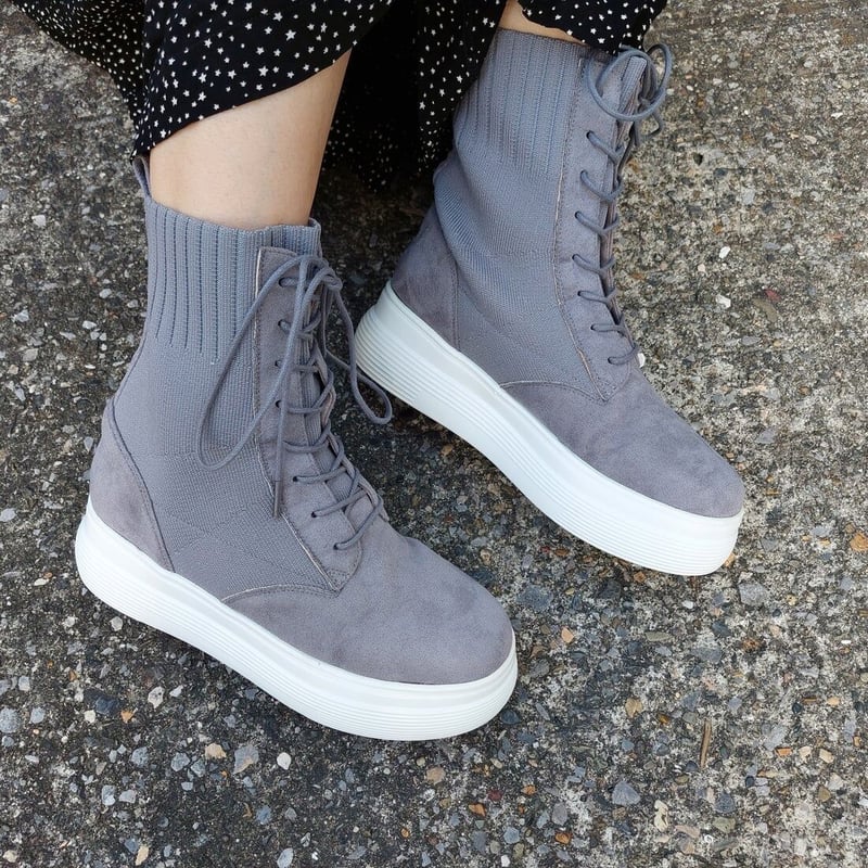 Qoo10] MUUM ムーム スニーカー レディース ボリュー MUUM　ムーム　ボリューム　レース　スニーカー　ニット