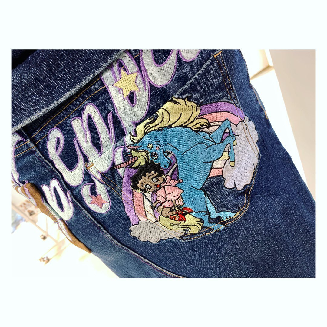 【BettyBoop×RedPepper】ベティユニコーン刺繍デニムスカート BettyBoop×RedPepper】ベティユニコーン刺繍デニムスカート 楽天