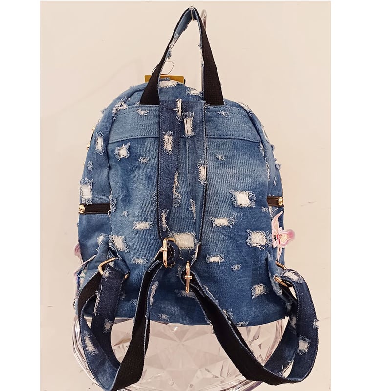 美品  デニム&ダンガリー　星ワッペンリュック　サイズM 美品 デニム&ダンガリー 星ワッペンリュック サイズM - メルカリ