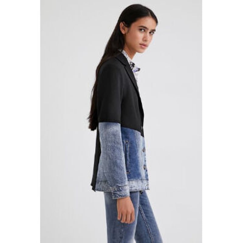 Desigual デニム切り替えテーラードジャケット 22swew54w L Desigual デニム切り替えテーラードジャケット 22swew54w L