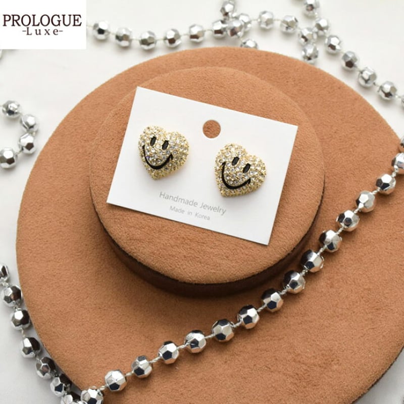 PROLOGUE プロローグ】ピアス キラキラ ハート型 立体 スマイル PROLOGUE プロローグ】ピアス キラキラ ハート型 立体 スマイル