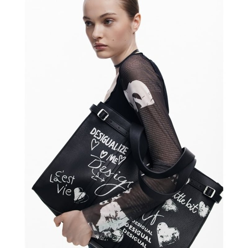 Desigual 手書き風落書きプリントフェイクレザーショッパーバッグ