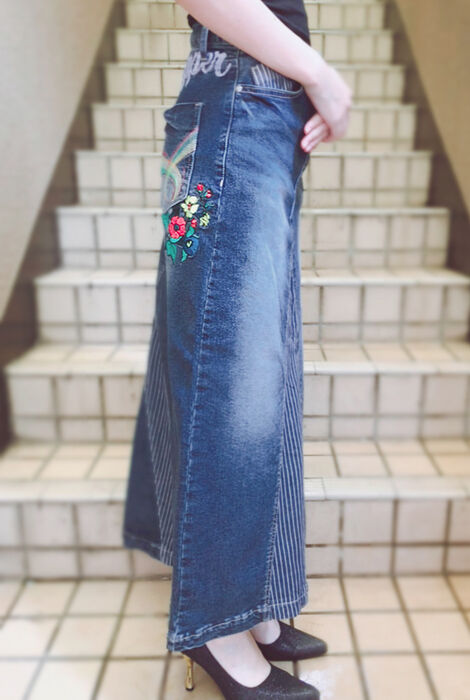 RED PEPPER レッドペッパー】 フラワー 刺繍 リメイクデニム ロング  