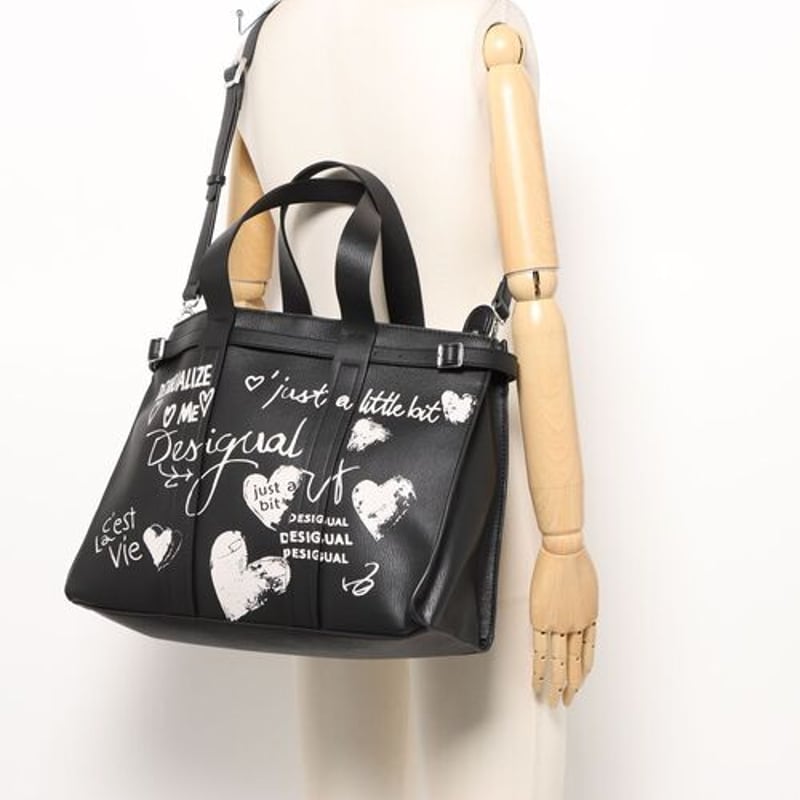 バッグ designs Desigual 手書き風落書きプリントフェイクレザーショッパーバッグ