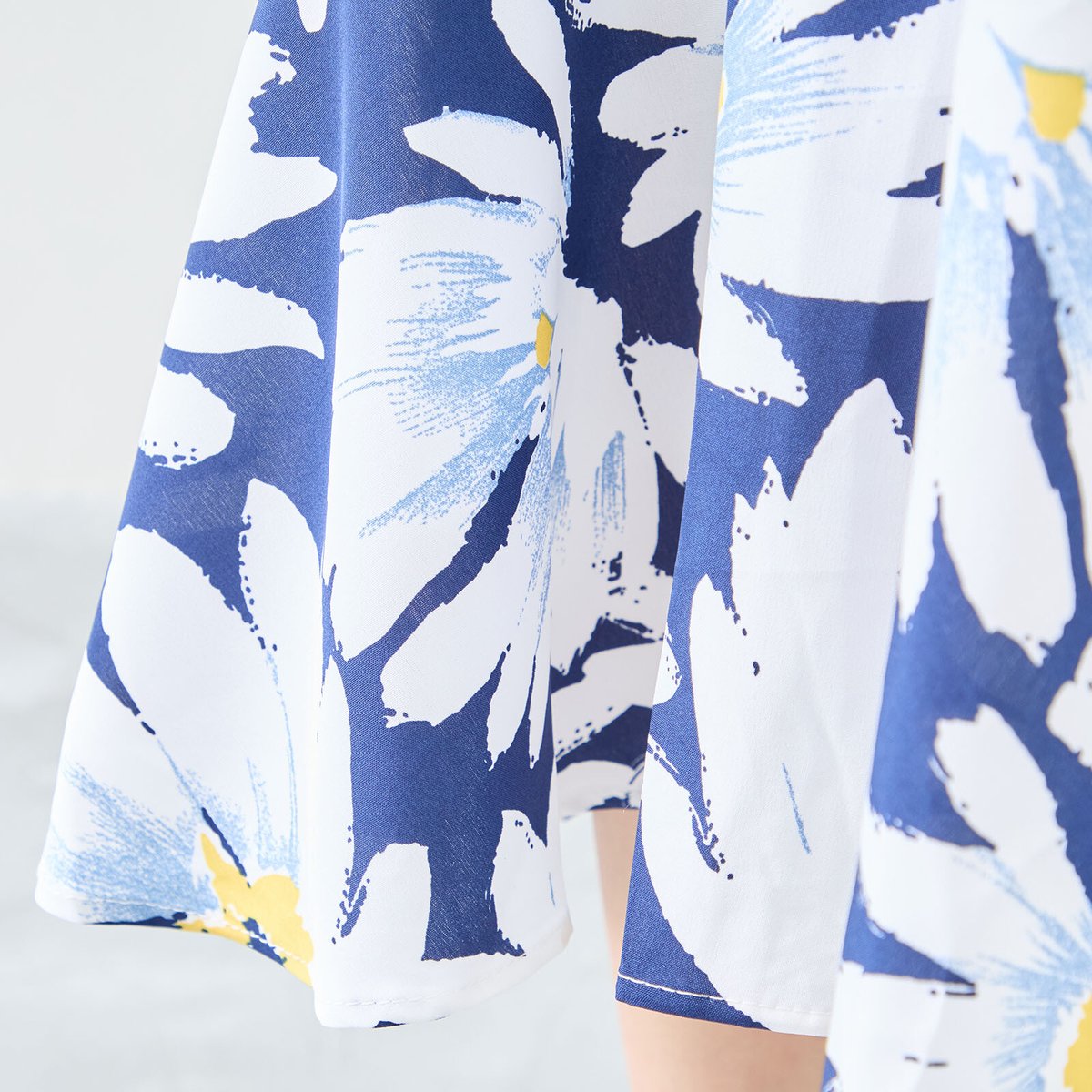 裾プリント切替ロングワンピース(C38-1149