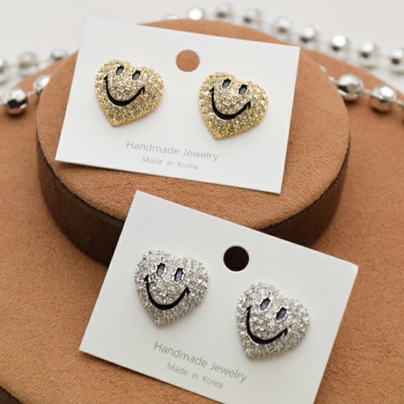 PROLOGUE プロローグ】ピアス キラキラ ハート型 立体 スマイル ニコ