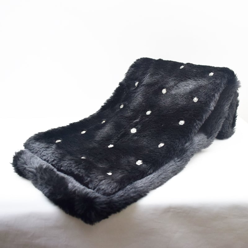 FEKETE ラメフーディーマフラー FEKETE（フェケテ）｜マフラー一覧 - WEAR