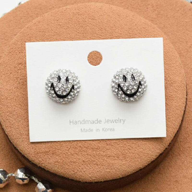 PROLOGUE プロローグ】キラキラ ピアス スマイル lucky-p01 ニコちゃん  