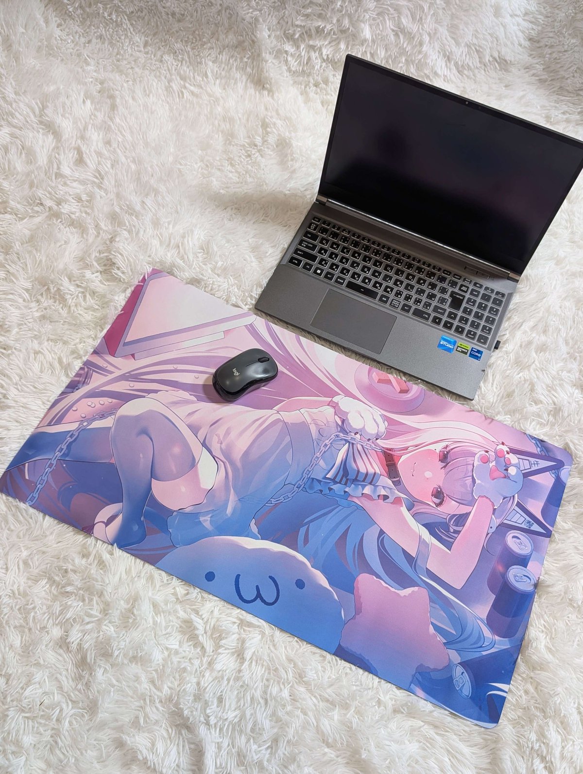 奥さまは新妻ちゃん　デスクマット　セット なまほしちゃん生誕祭2025】大判デスクマット | 深層組公式Web