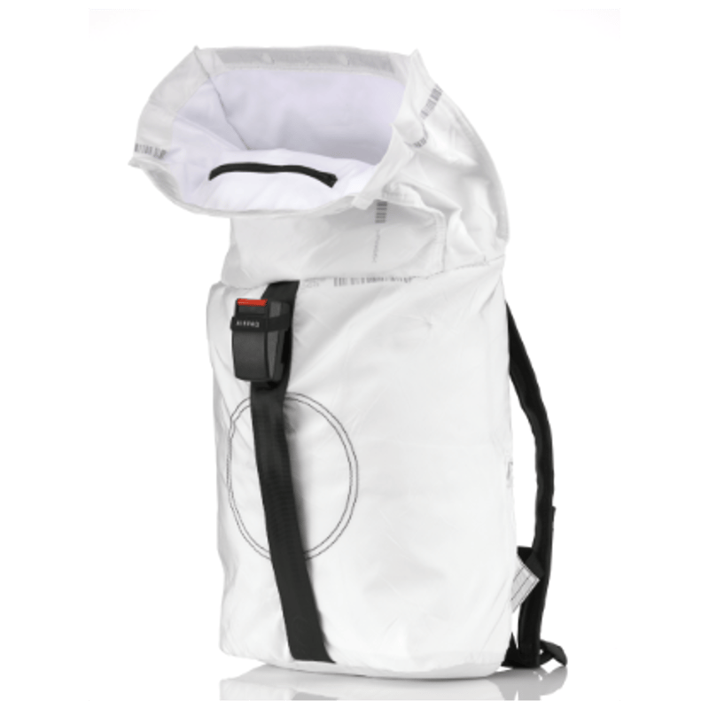 Backpack（白）アップサイクルブランド ＜AIRPAQ 社＞ | yoicoto shop