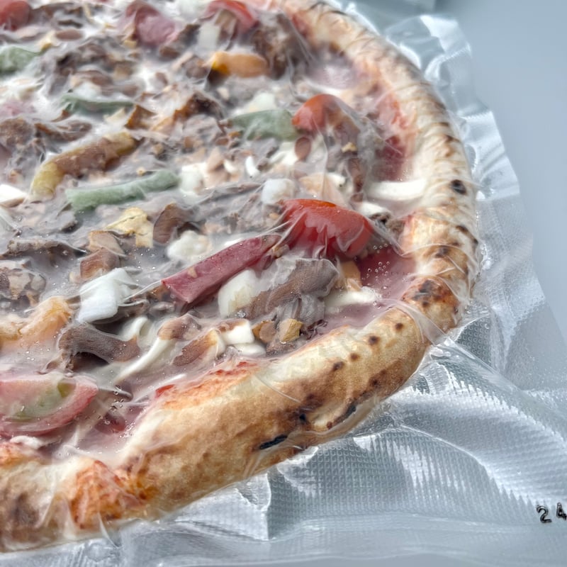 冷凍ピザ】十勝若牛のホロホロBBQピザ | minori pizza online shop