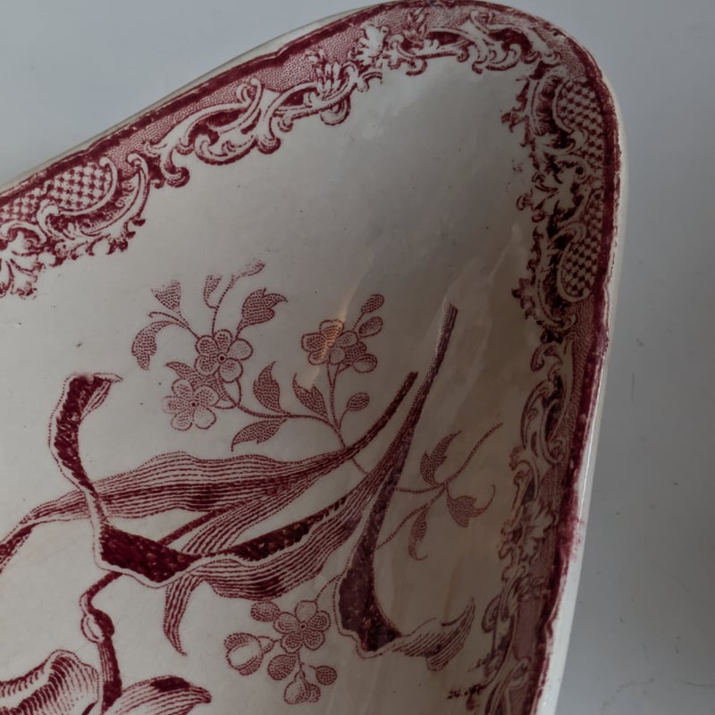 フランスアンティーク　サルグミンヌ　fontanges ラヴィエ サルグミンヌ製「FONTANGES」シリーズのアンティークプレートです。