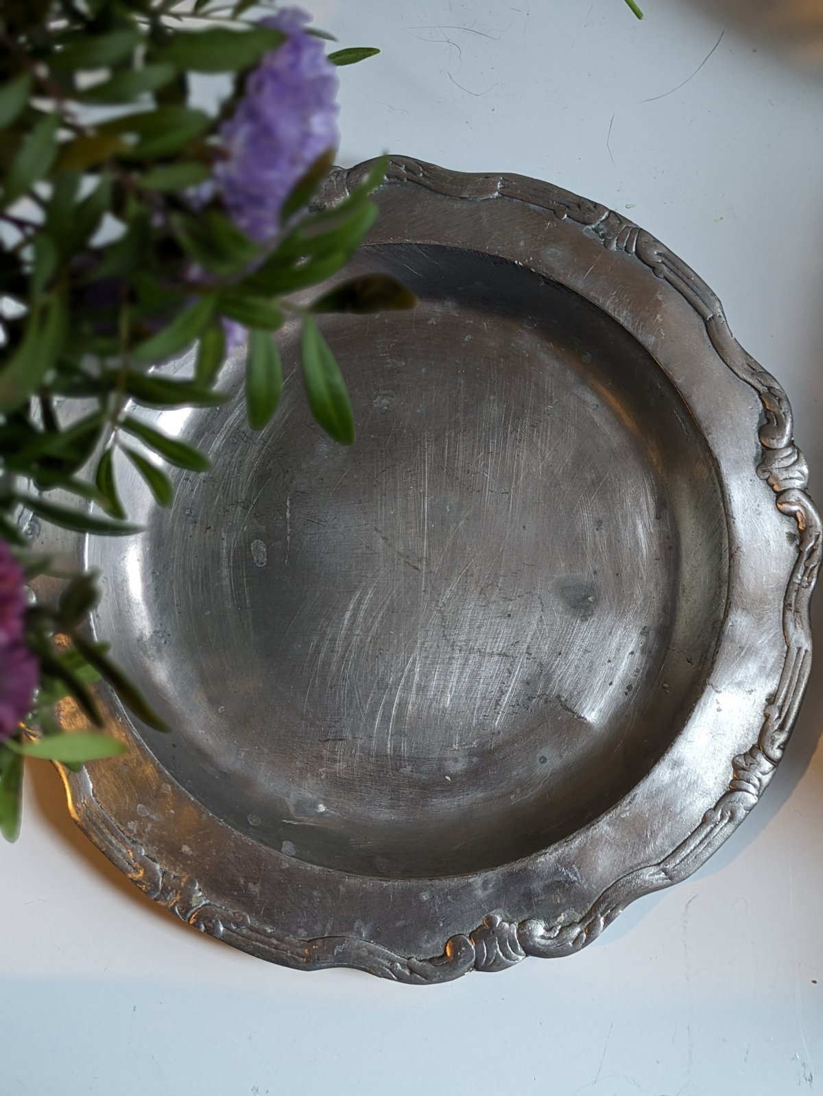 フランスアンティーク エタン製 花リムのプレート 皿 トレイ カフェ