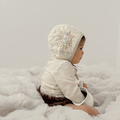 Petite bonnet -ciel beige-