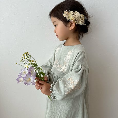 Margaret -grayish  mint