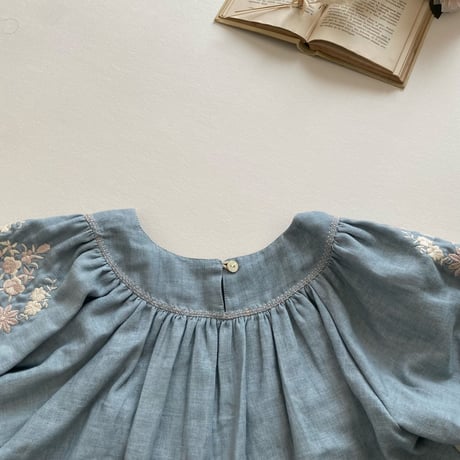 Camellia - fog blue -