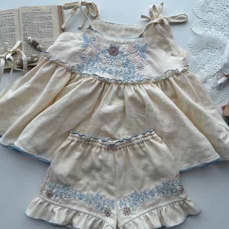 Émilie shoulder ribbon top / ciel vanille