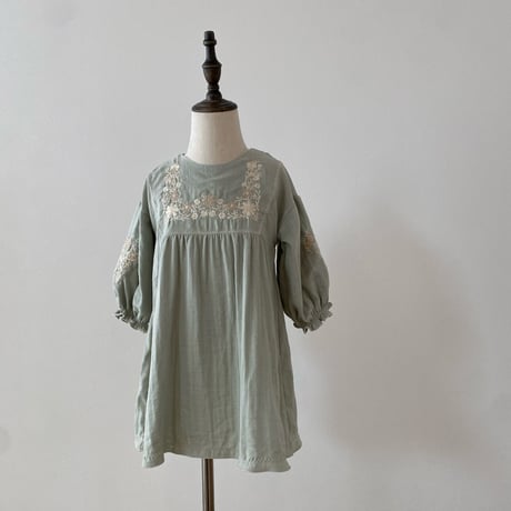 Margaret -grayish  mint