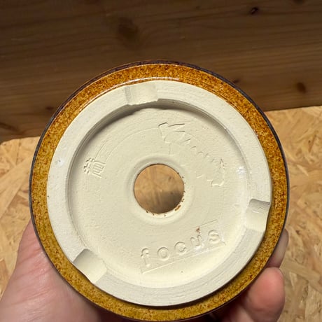 focus pot 陶器鉢　4号