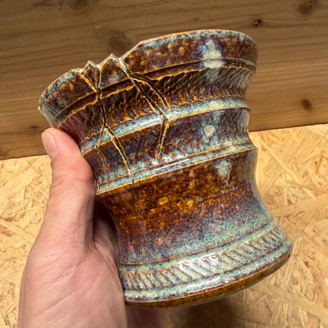 focus pot 陶器鉢　4号