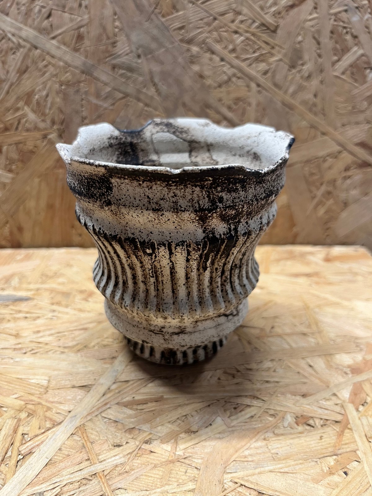 淡海陶芸研究所 植木鉢 錆白泥筒鉢 | GREEN LUCK