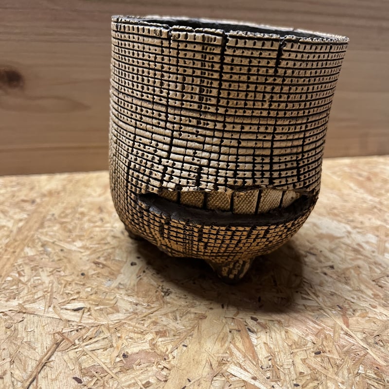 COM WORK STUDIO 信楽焼 植木鉢 | GREEN LUCK