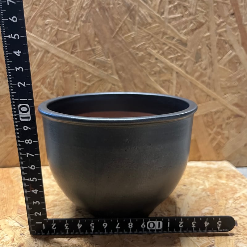 伝市鉢 4つ 中古 艶消しブラック 植木鉢 陶器鉢 伝市鉢 4つ 中古 艶消しブラック 植木鉢 陶器鉢
