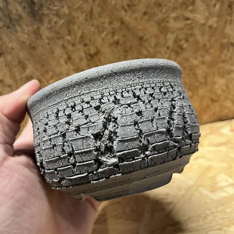 一穂窯　グレー嘯裂鉢
