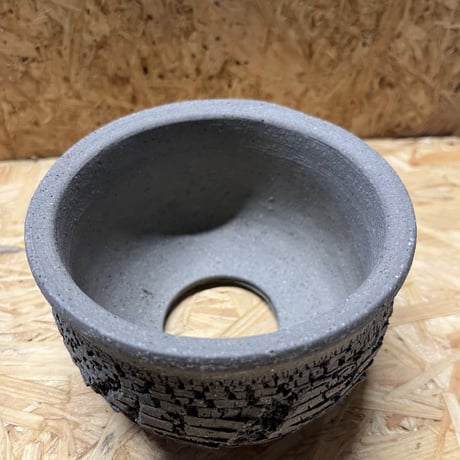 一穂窯　グレー嘯裂鉢