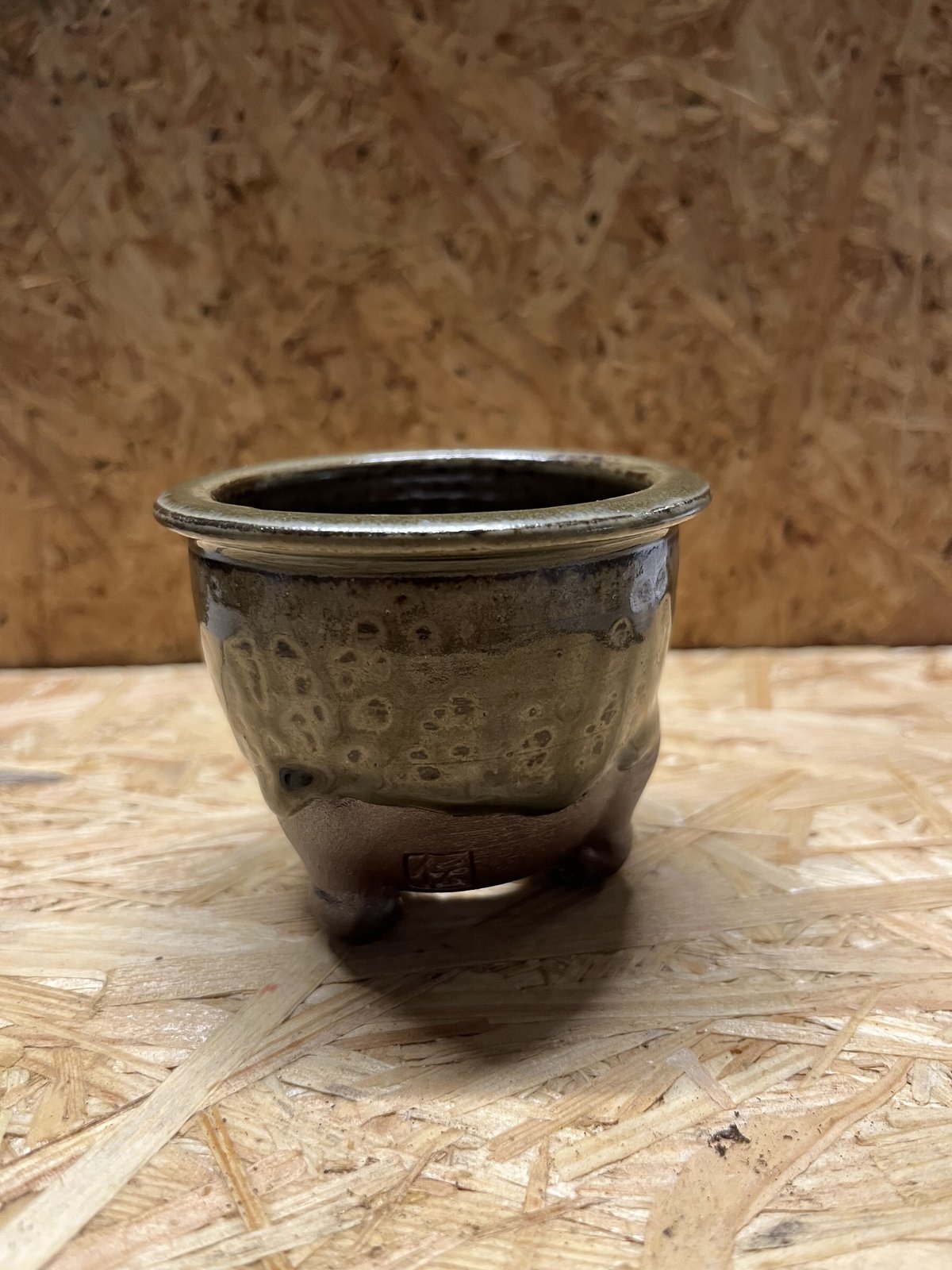 伝市鉢 穴窯 口広足付き 2.5号 | GREEN LUCK
