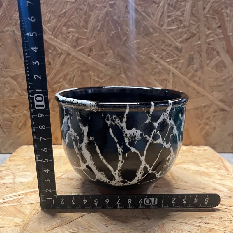 伝市鉢 コウロ型 4号 丹波黒流し | GREEN LUCK