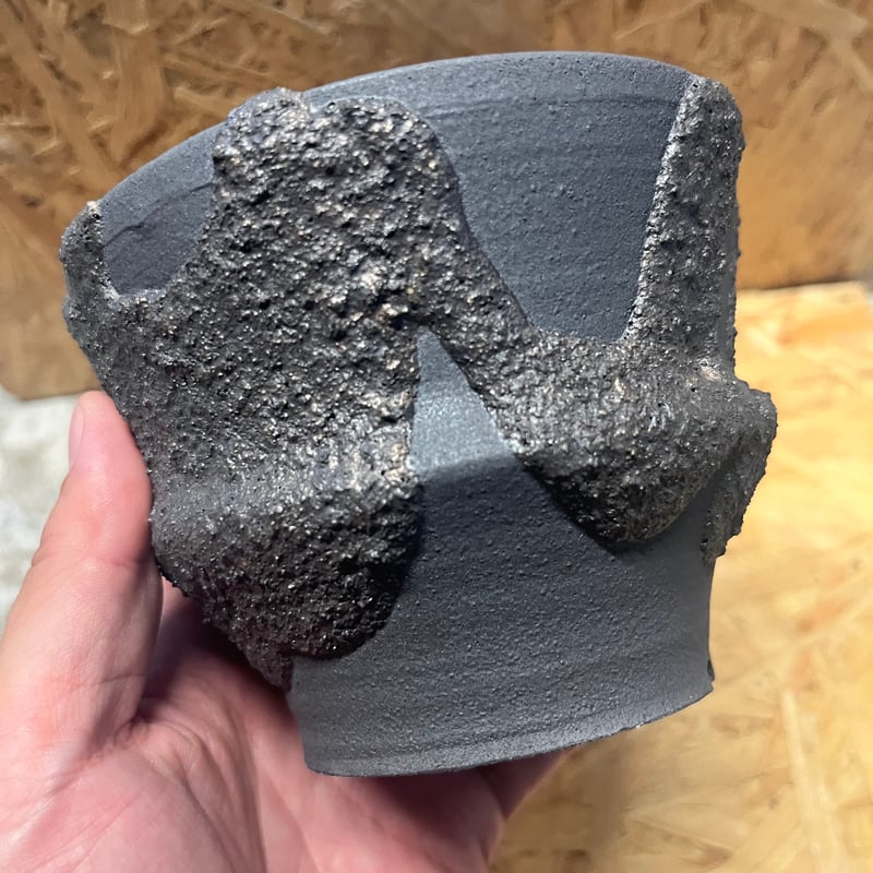 楽山焼 楽天市場】KAMIYAMA -shirimaru-【黒マット尻丸5号】 14.5cm×8.5