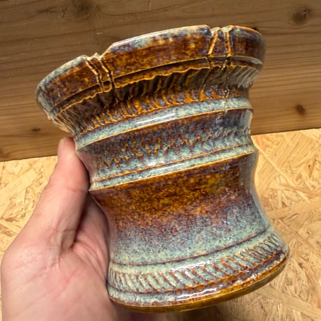 focus pot 陶器鉢　4号