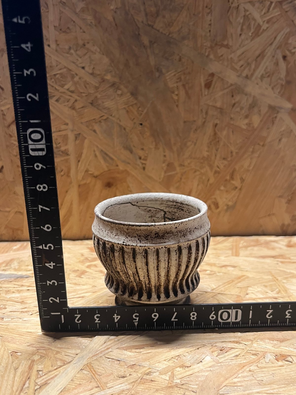 淡海陶芸研究所 錆白泥彫鉢 | GREEN LUCK