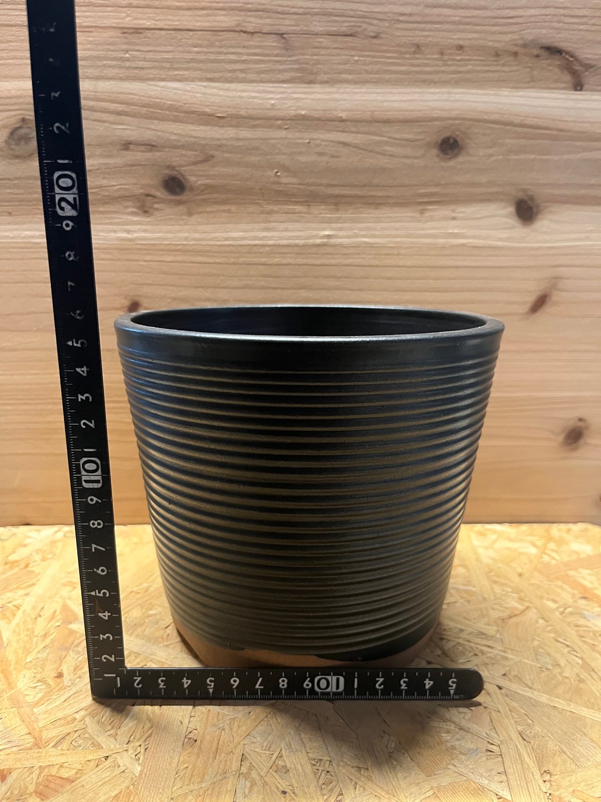 伝市鉢 横線入り 5.5号 黒化粧艶消し | GREEN LUCK