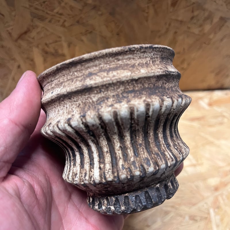 淡海陶芸研究所 白錆泥彫鉢 | GREEN LUCK