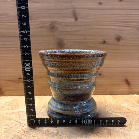 focus pot 陶器鉢　4号