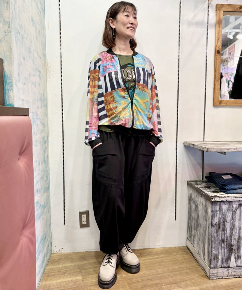 美品★EIKO KONDO ブルゾン　ジャケット　アウター　ドット　総柄 美品☆EIKO KONDO ブルゾン ジャケット アウター ドット 総柄 2025年