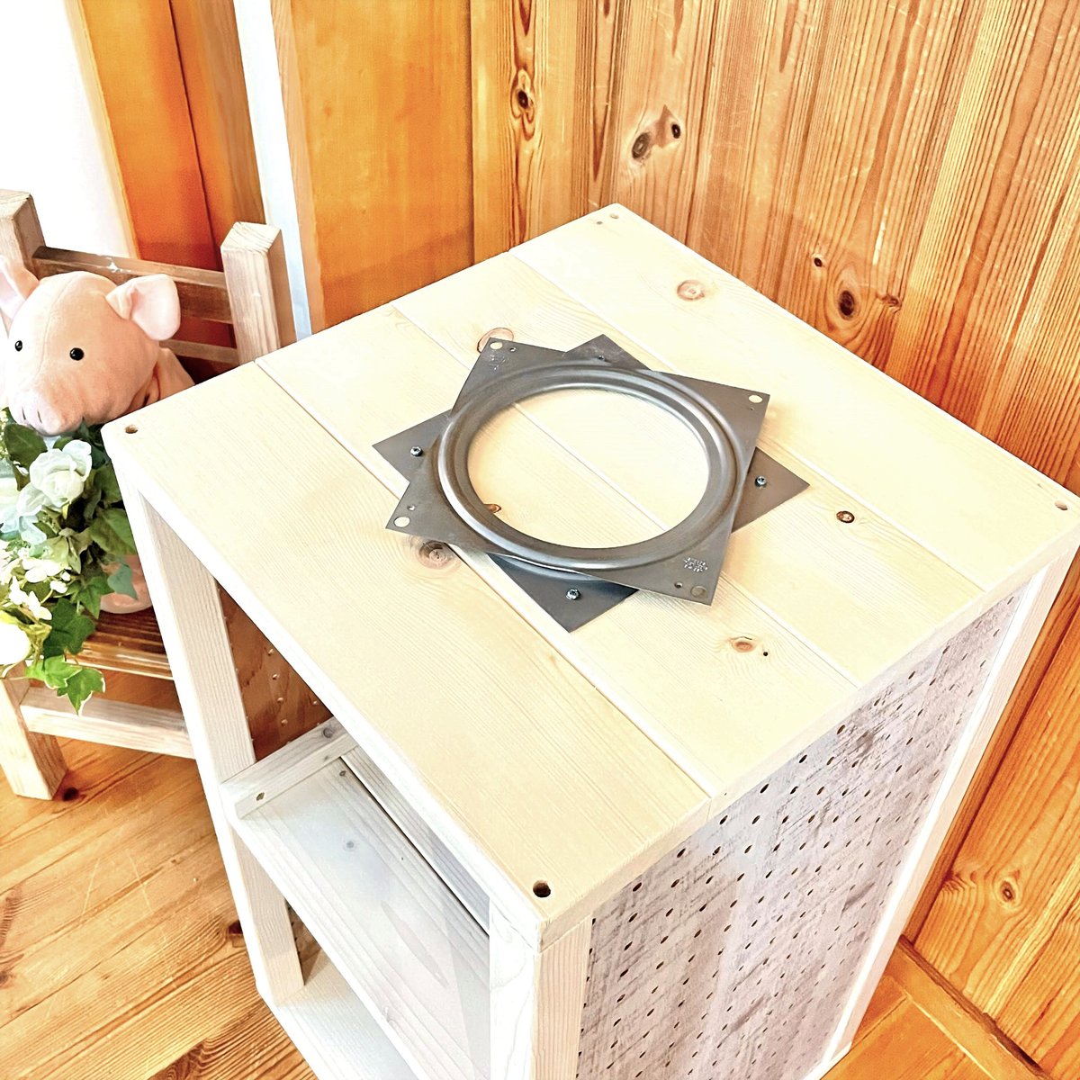 有孔ボード 什器 オリジナル 店舗什器 有孔ボード 足場板 スタンド 