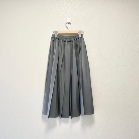 休日と詩 トリトンスカート