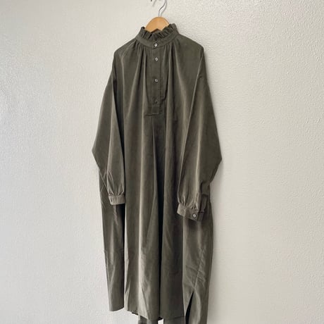 Honnete  frilled collared wide dress フリルカラー ワイドワンピース