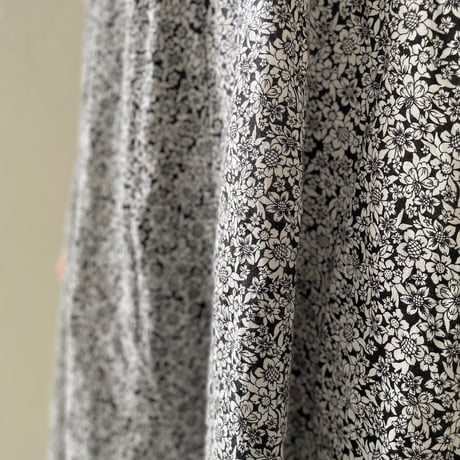 nest Robe ヘンプ BLACK FLOWEL ワンピース