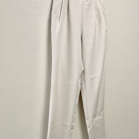 販売継続品 / anana テーパードパンツ グレージュ