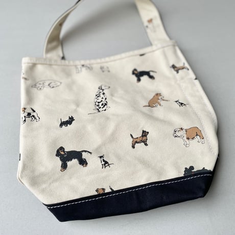 TEMBEA BAGUETTE TOTE DOG
