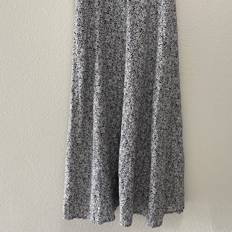nest Robe ヘンプ BLACK FLOWEL ワンピース