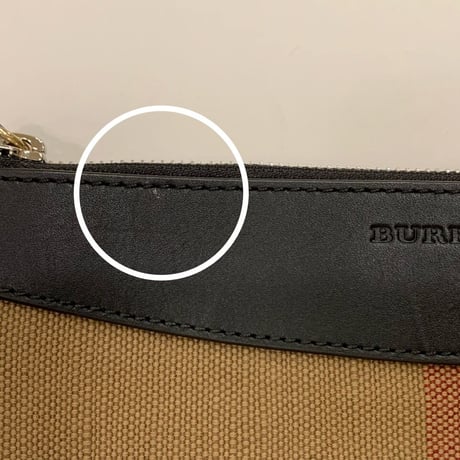 Burberry フラットショルダーバッグ
