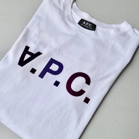 人気完売品 / A.P.C. V.P.C. マルチカラーTシャツ