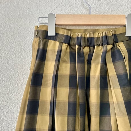 BEAMS HEART チェック柄 タックフレアスカート
