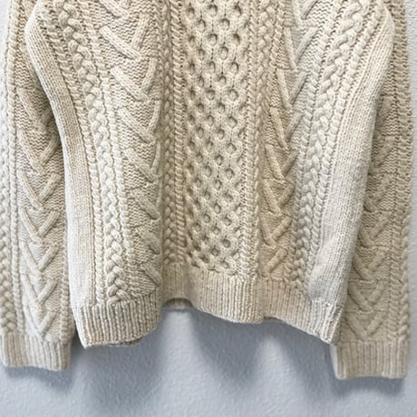 AMERICAN EAGLE ケーブルハンドニット